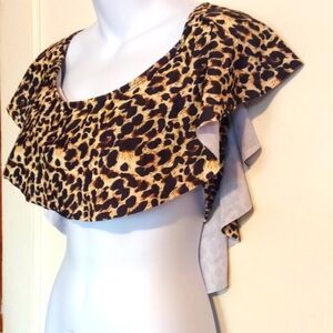 🛍️ BUNDLE ONLY 🛍️Boohoo Leopard Print Ruffle Blouse